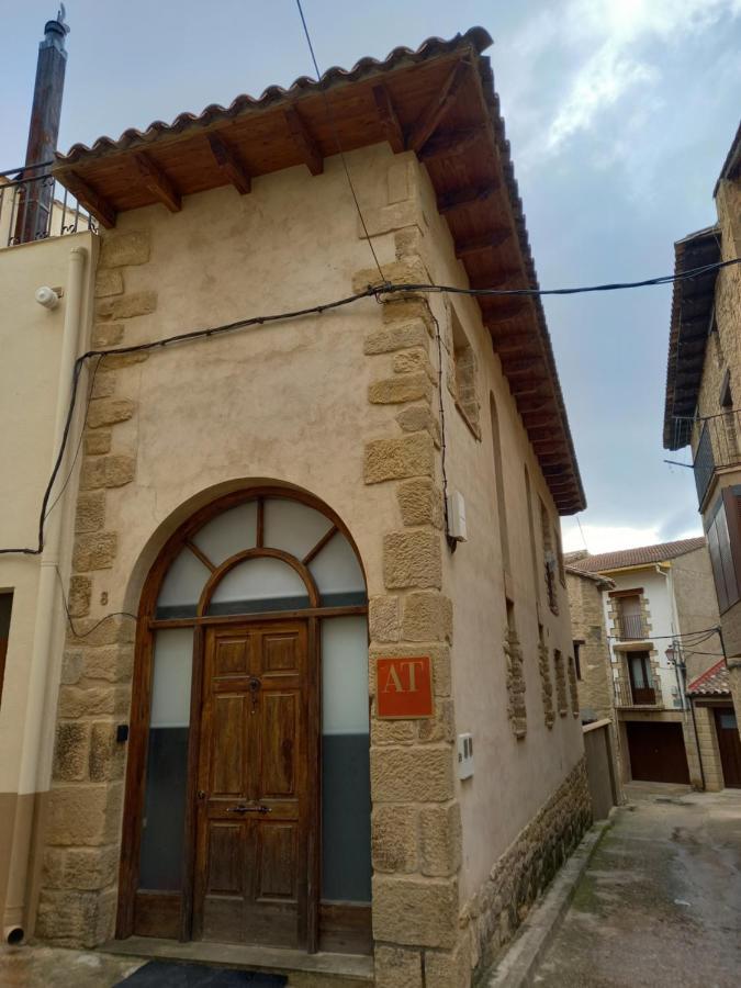 Lo Corralet Torre del Compte Exterior foto